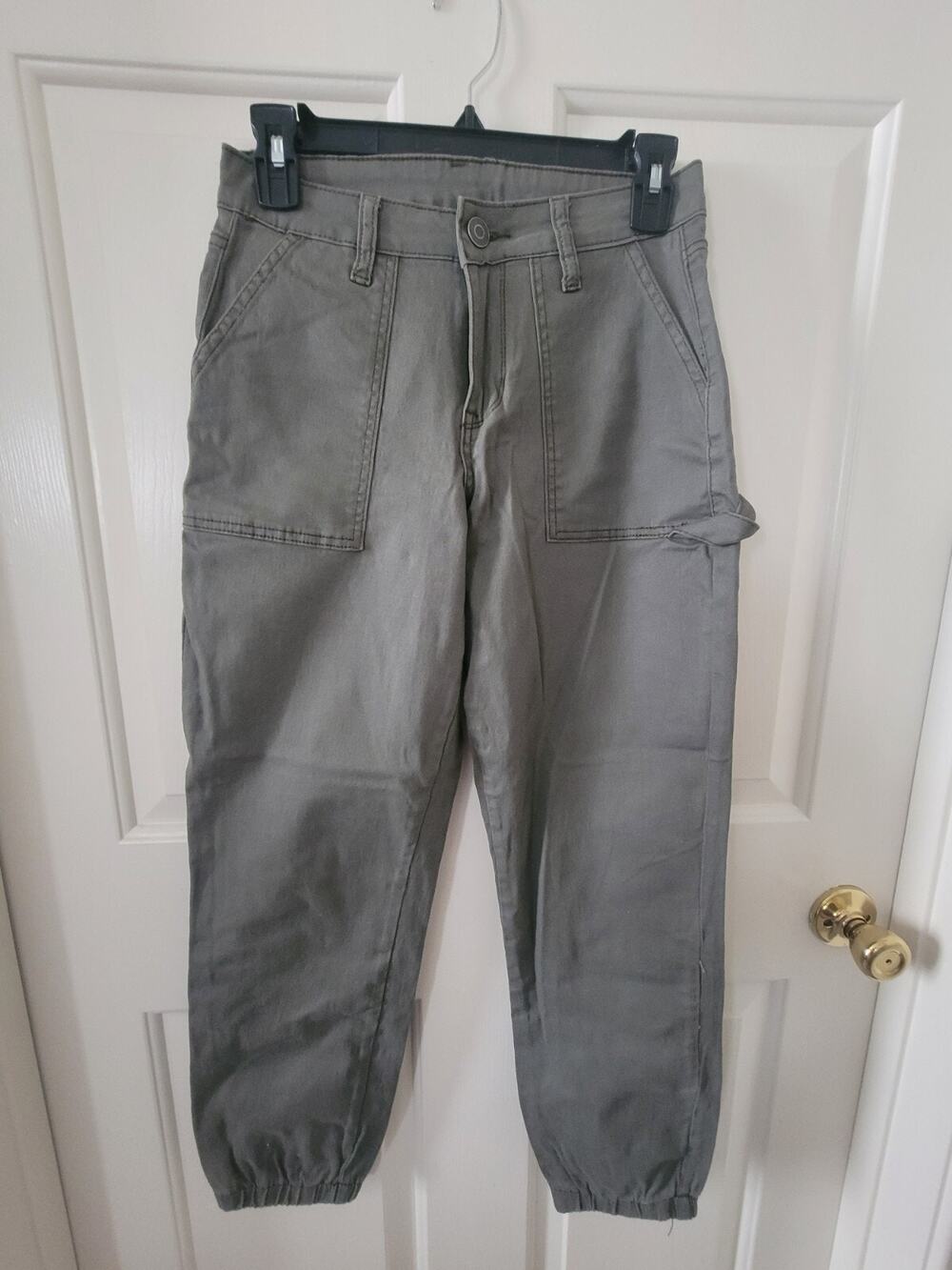 YMI Women Olive Green Cargo Utility Pants Size 3/26 Jeans Ankle Length